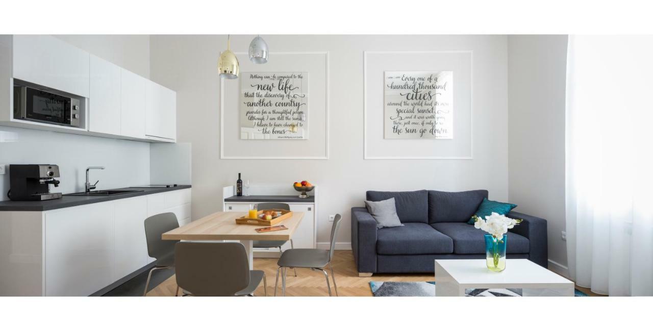 White Rose Apartment Zagabria Esterno foto